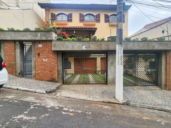 Sobrado à venda no bairro Jardim Virginia Bianca em São Paulo/SP