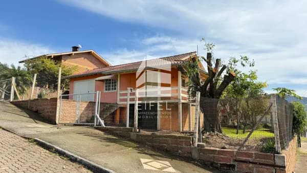 Casa de Esquina Charmosa