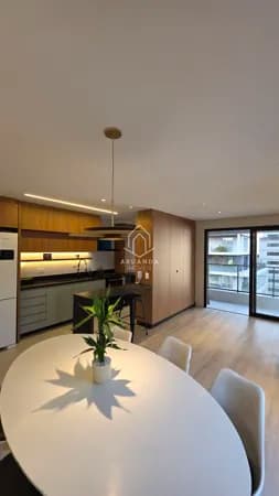 Apartamento com 3 Quartos – 100m² – 2 Vagas – Cabral
