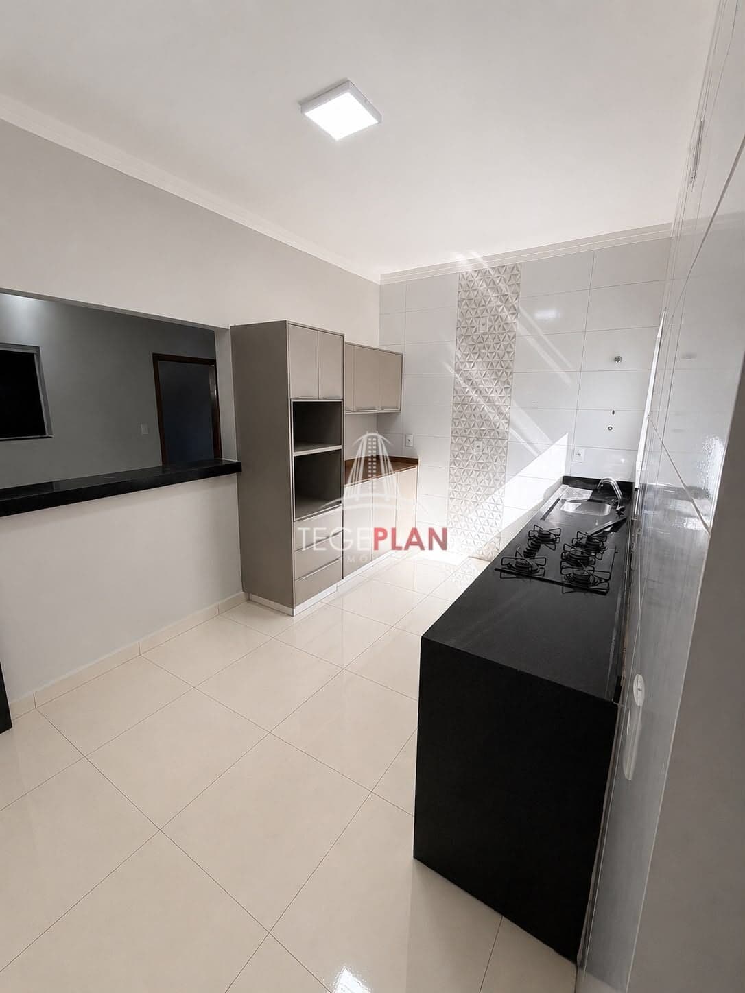 CASA PROL. ANGELA ROSA POR R$450 MIL