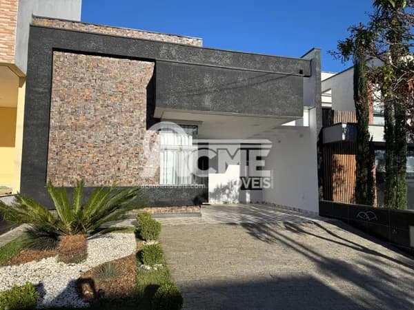 Casa em Condomínio para locação
