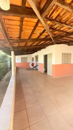 Casa com 02 quartos sozinha no lote setor parque Montreal Próximo do Aparecida Prev e UFG Aparecida, Linha de ônibus, escolas, supermercados,