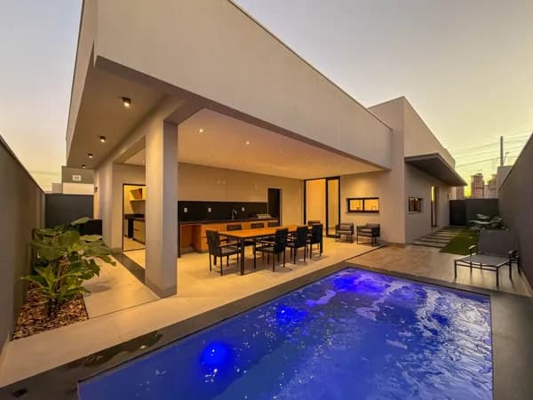 Casa em Condomínio em Zona Sul, Uberlândia/MG