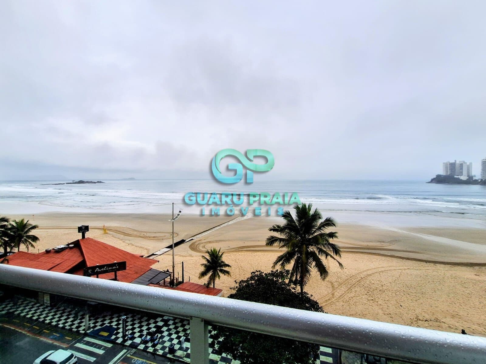 Apartamento em Guarujá - Pitangueiras