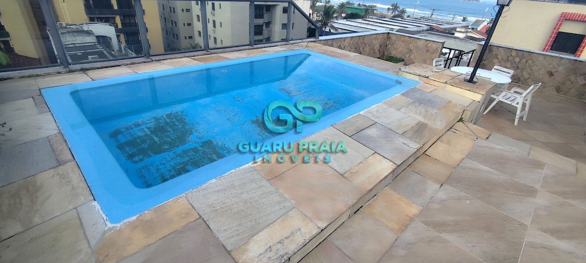 Apartamento Cobertura a 1 quadra do mar na Enseada