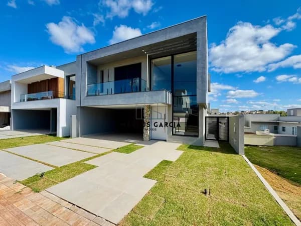 Casa de Condomínio em Londrina - Conjunto Habitacional Alexandre Urbanas