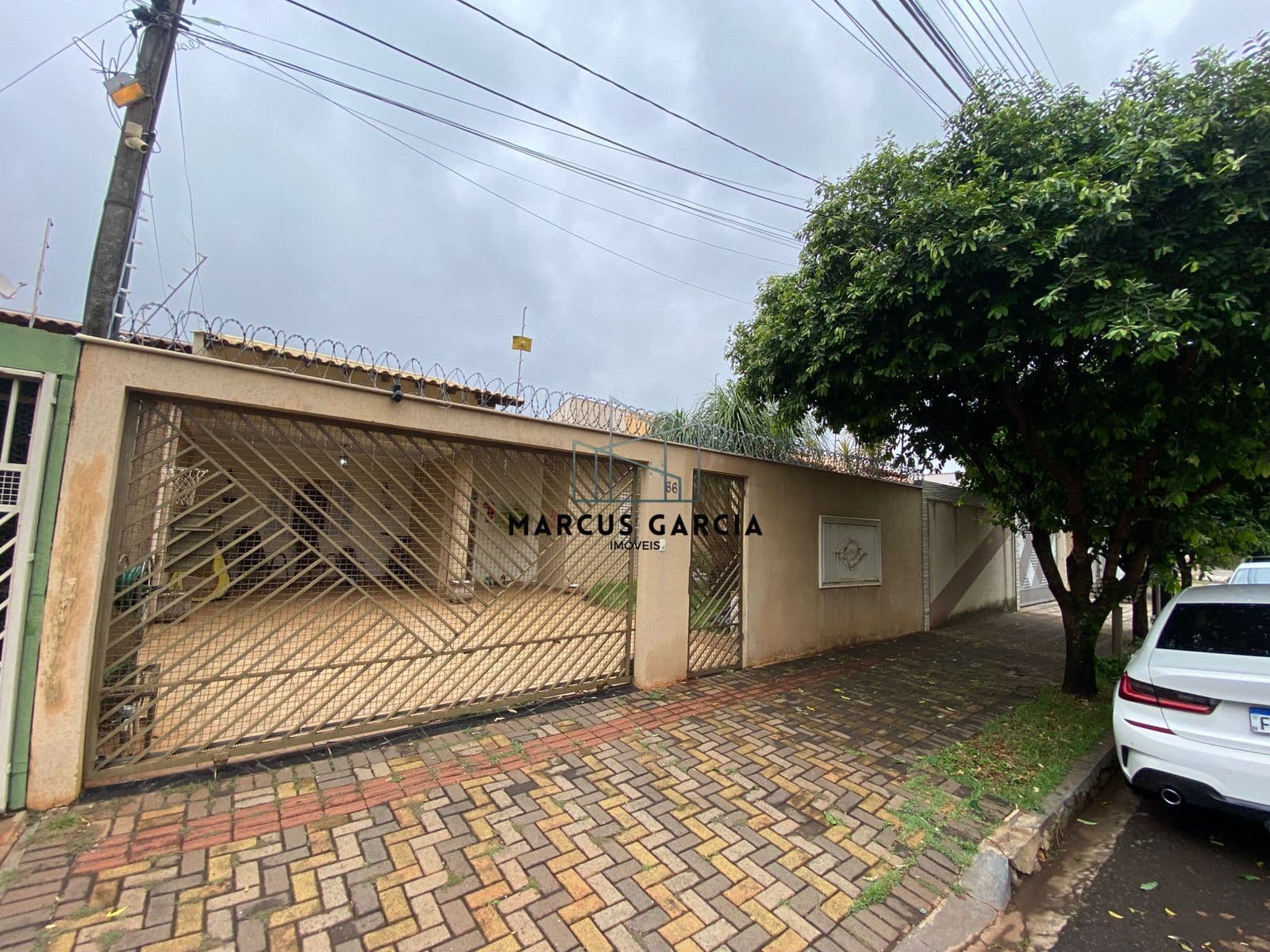 Casa à Venda no Jardim Santa Alice – Região Leste de Londrina/PR | 3 Quartos | Suíte | 168m² Construídos | Completa de Armários