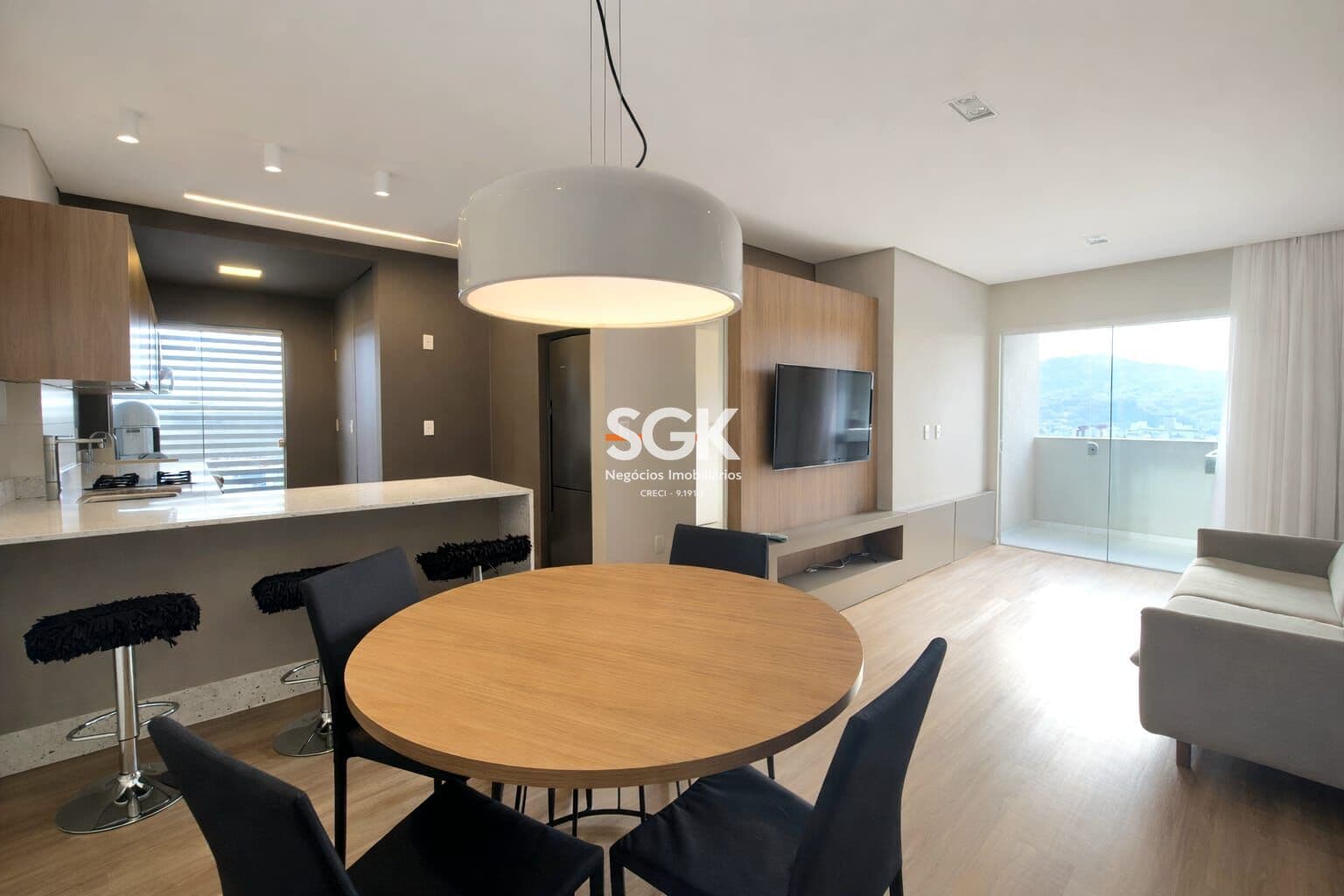 Apartamento mobiliado com 2 quartos à venda no América – Joinville