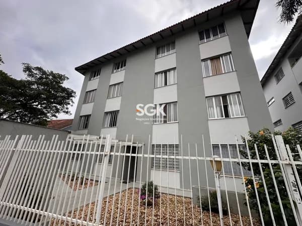Apartamento no Anita Garibaldi com 2 Quartos, sendo 1 Suíte, e 1 Vaga Coberta