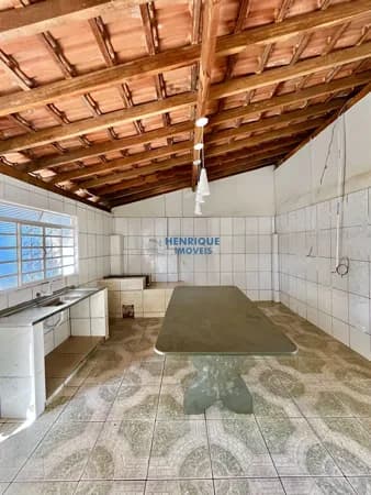 Casa a venda com 3 dormitórios e área gourmet no centro da cidade de Rio Claro SP por R$ 380.000,00