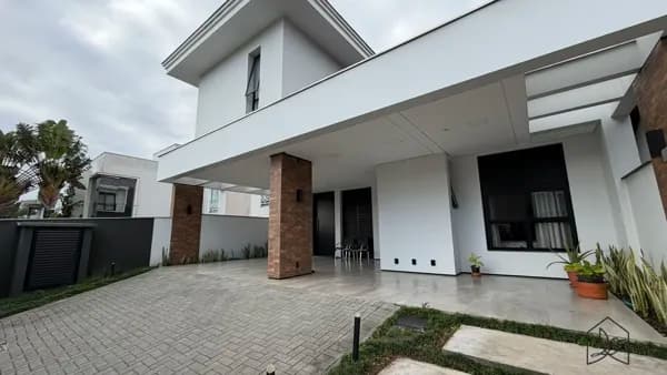 Casa em Joinville - Jardim Sofia