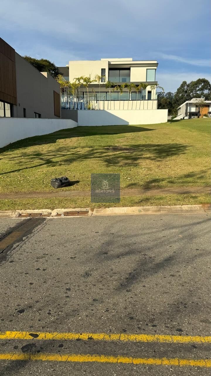 Lindo Terreno no Condomínio Tamboré Dez - Alphaville/Tamboré - Santana de Parnaíba/SP