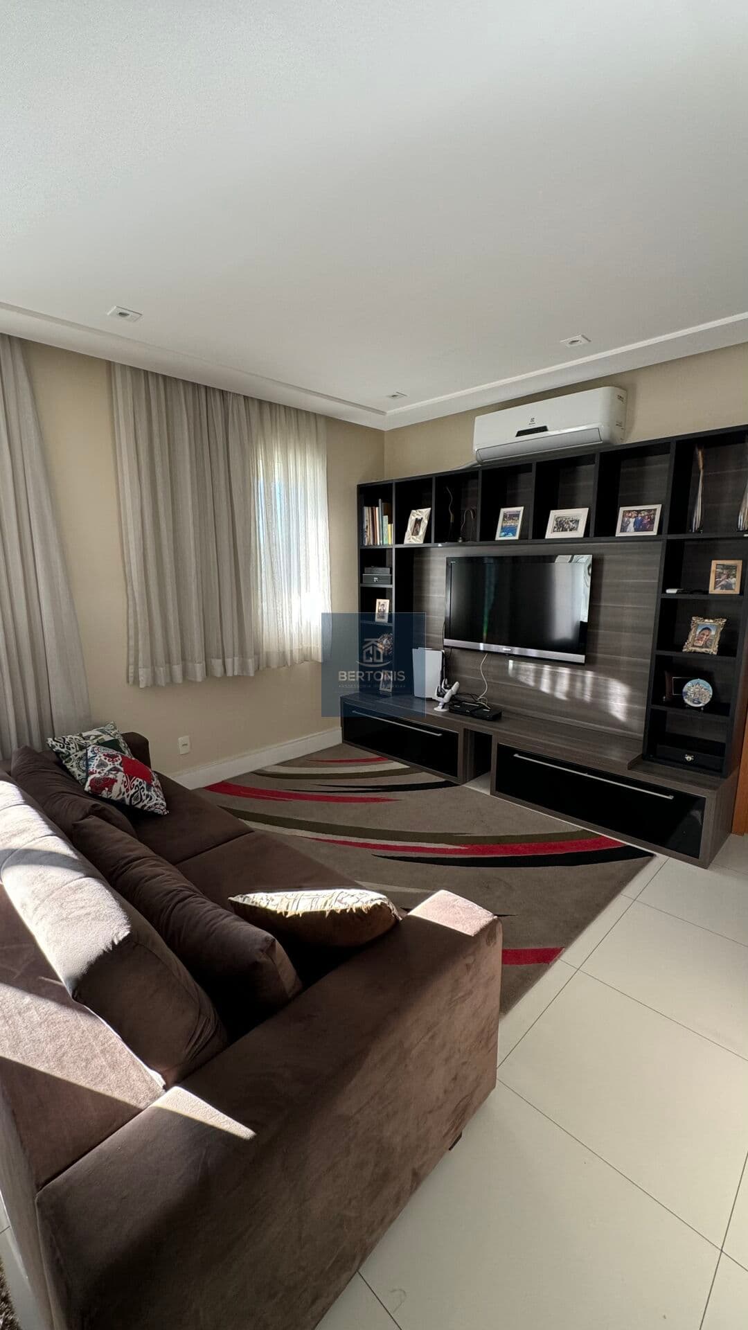 Apartamento lindo em Alphaville-Tamboré, Santana de Parnaíba/SP.