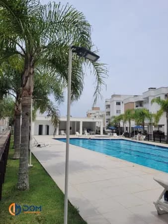 Apartamento mobiliado em condominio Clube a 1500 metros da Praia de Canasvieiras