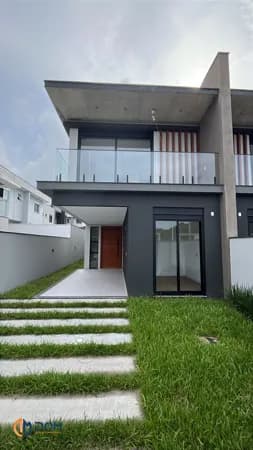 Casa Alto Padrão com 4 Suítes (podendo ser 1 escritório + 3 suítes)