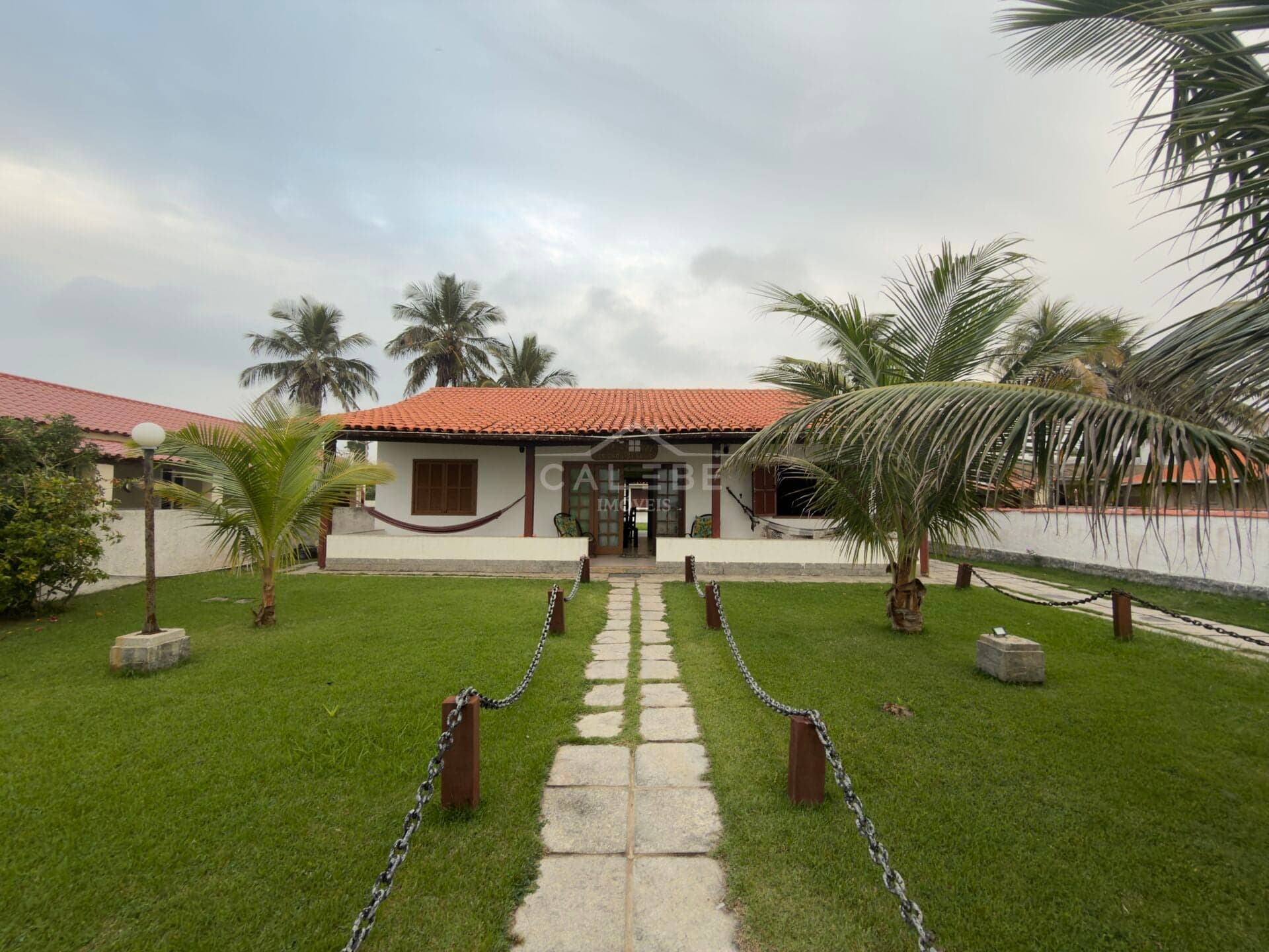 OPORTUNIDADE EM FRENTE A LAGOA DE PRAIA SECA - R$950.000,000 - PRAIA SECA / ARARUAMA