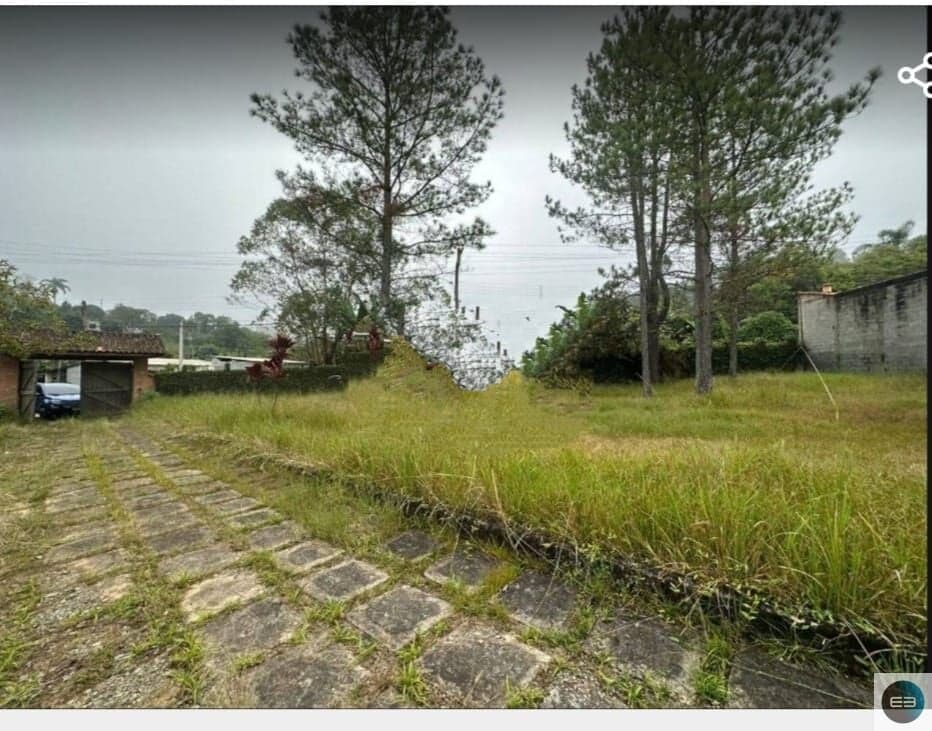 Terreno plano em Santa Isabel