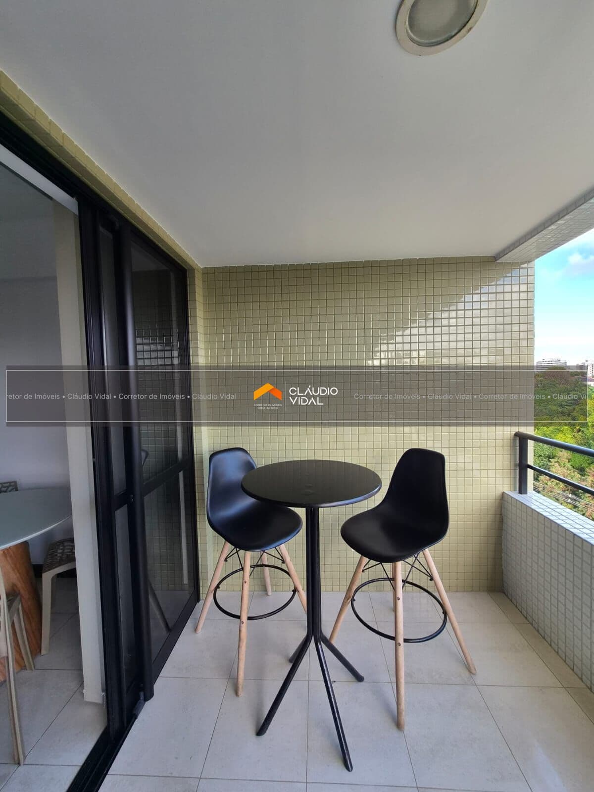 Apartamento mobiliado , nascente, 1/4 no Premium Plaza, Caminho das Árvores, Salvador (BA)