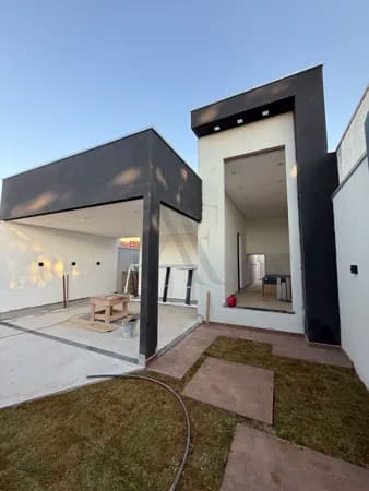 Casa em Goianésia - Negrinho Carrilho