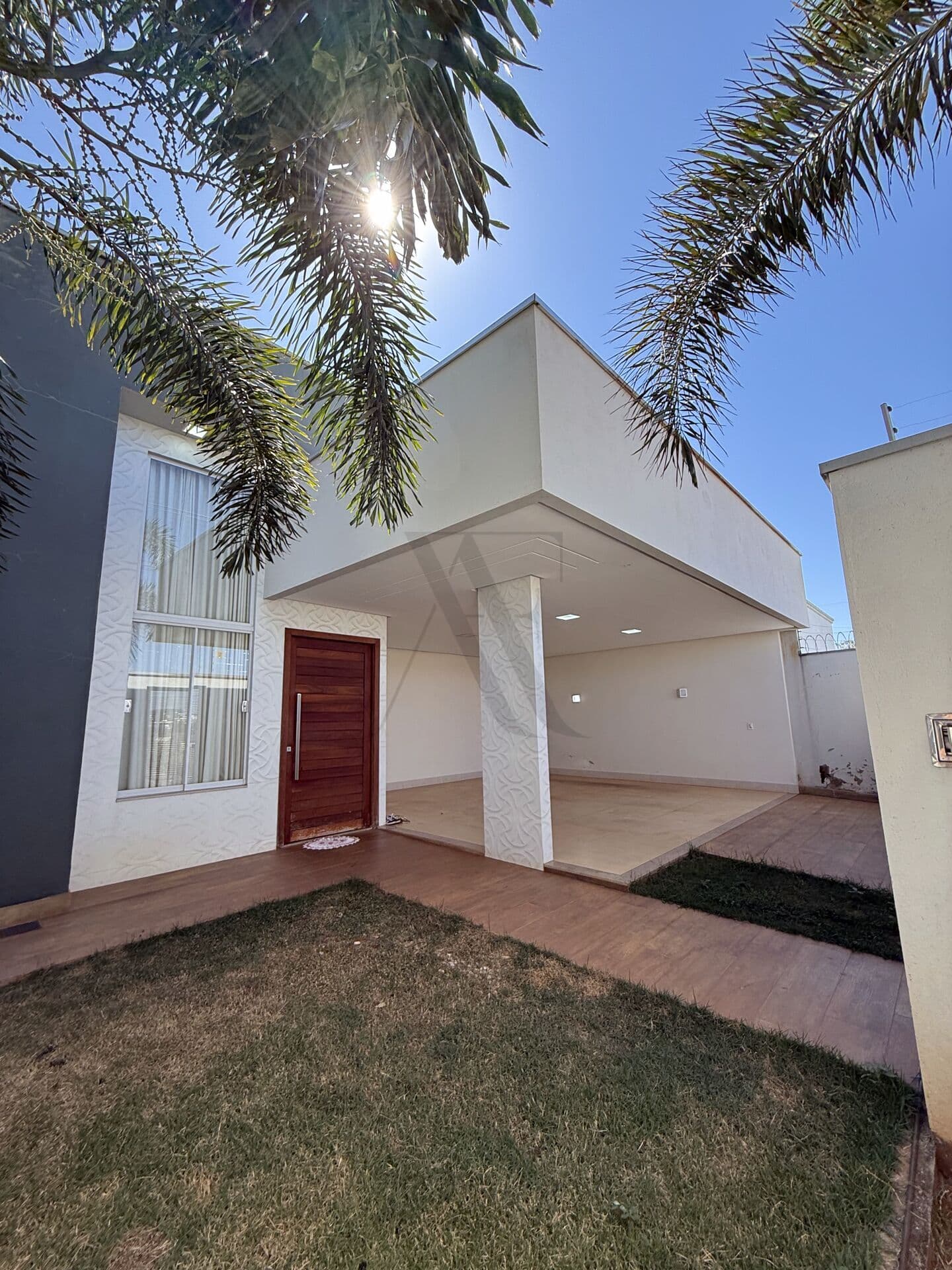 Casa em Goianésia - Negrinho Carrilho