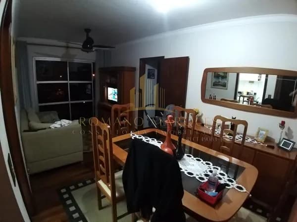 Apartamento grande e bem localizado