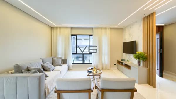 Casa Alto Padrão em Condomínio com 311m² privativos, 4 quartos, 4 vagas de garagem, no Atuba, Curitiba - PR.