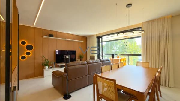 Apartamento de Alto Padrão com 3 quartos, 2 vagas de garagem, 115m² privativos, no Água Verde, Curitiba - PR.