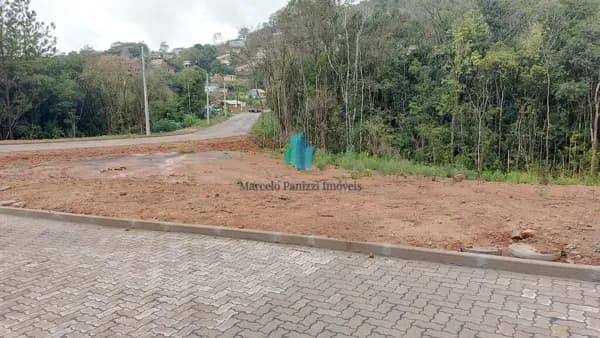 Terreno (Em obras)