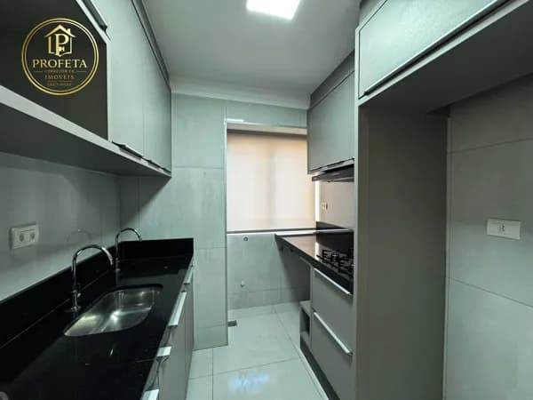Apartamento á Venda de 49m² Semi Mobiliado no Jardim Ipanema - Maringá