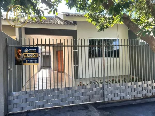 Casa á Venda de 99m² com 3 Quartos no Jardim Paulista - Maringá