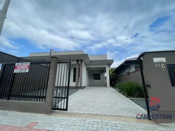 Casa à venda no bairro Divinéia em Rio dos Cedros/SC