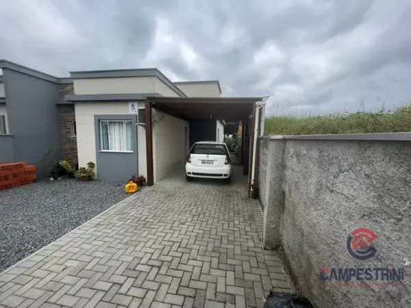 Casa à venda no bairro Divinéia em Rio dos Cedros/SC