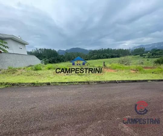 Terreno à venda no bairro Divinéia em Rio dos Cedros/SC