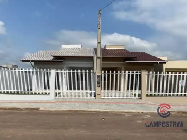 Casa à venda no bairro Divinéia em Rio dos Cedros/SC