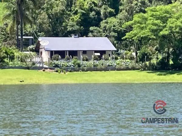 Casa à venda no bairro Alto Cedros em Rio dos Cedros/SC