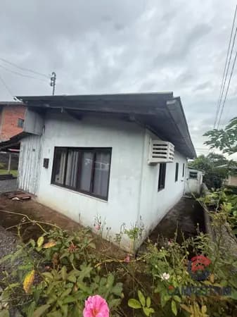 Casa à venda no bairro Divinéia em Rio dos Cedros/SC