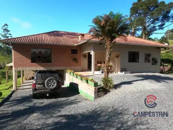 Casa à venda no bairro Alto Cedros em Rio dos Cedros/SC