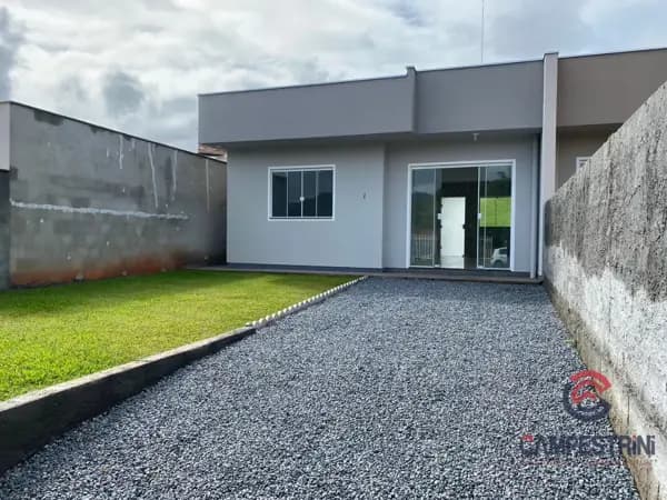 Casa à venda no bairro Divinéia em Rio dos Cedros/SC