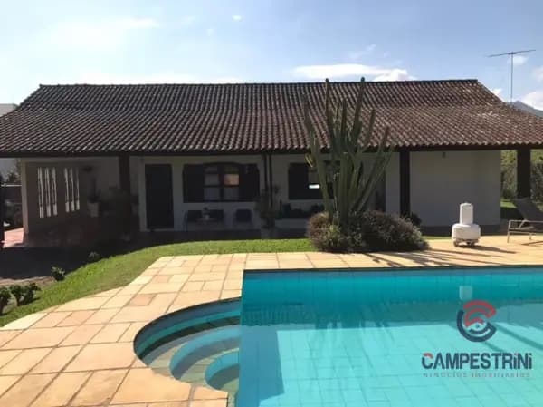 Casa à venda no bairro Divinéia em Rio dos Cedros/SC
