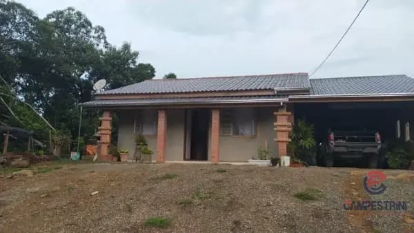 Casa à venda no bairro Centro em Rio dos Cedros/SC