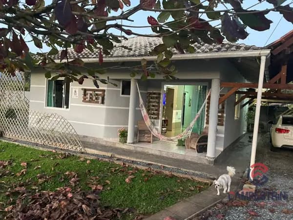 Casa à venda no bairro Cruzeiro em Rio dos Cedros/SC