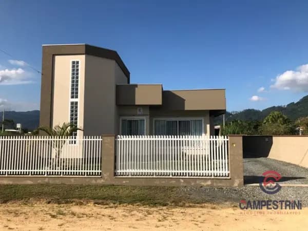 Casa à venda no bairro Cruzeiro em Rio dos Cedros/SC