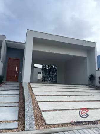 Casa à venda no bairro Divinéia em Rio dos Cedros/SC
