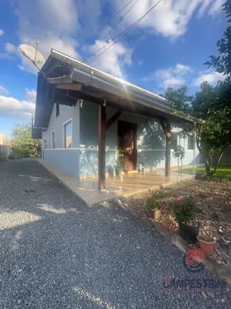 Casa à venda no bairro Divinéia em Rio dos Cedros/SC
