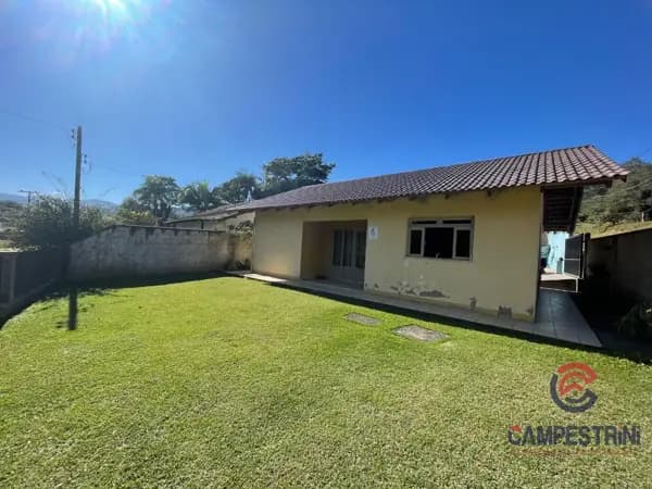 Casa à venda no bairro Dolorata em Rio dos Cedros/SC