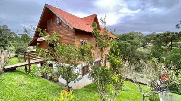 Casa à venda no bairro Alto Cedros em Rio dos Cedros/SC