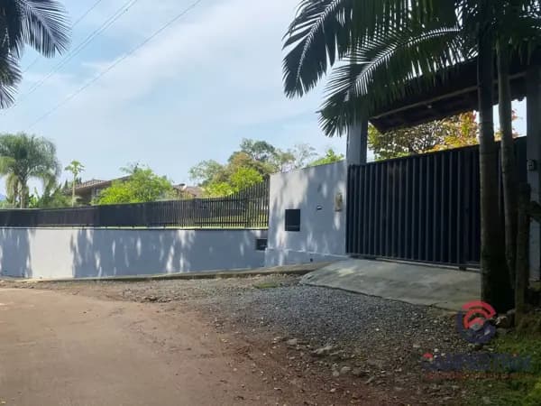 Casa à venda no bairro Divinéia em Rio dos Cedros/SC