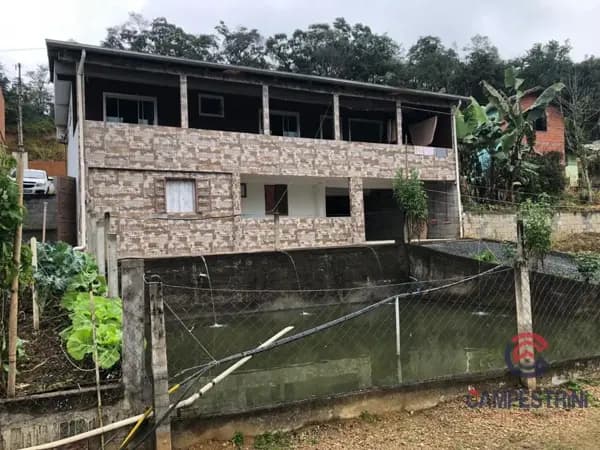 Casa à venda no bairro Divinéia em Rio dos Cedros/SC