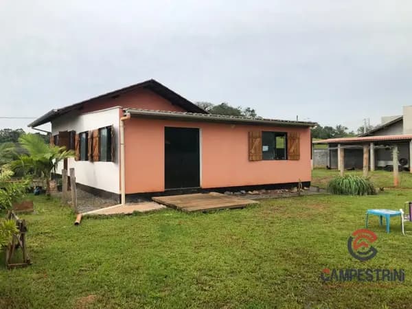 Casa à venda no bairro Divinéia em Rio dos Cedros/SC