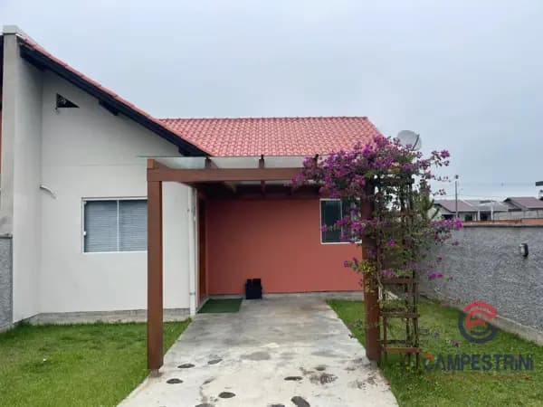Casa à venda no bairro Divinéia em Rio dos Cedros/SC